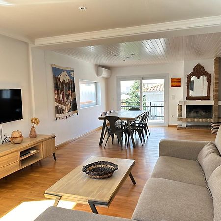 Agi Riu Segre Villa Roses Exterior foto