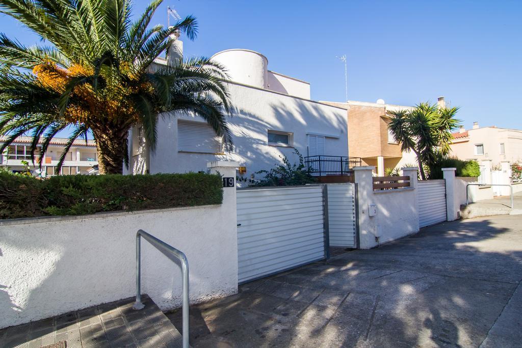 Agi Riu Segre Villa Roses Exterior foto
