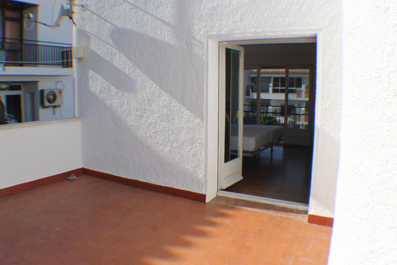 Agi Riu Segre Villa Roses Exterior foto